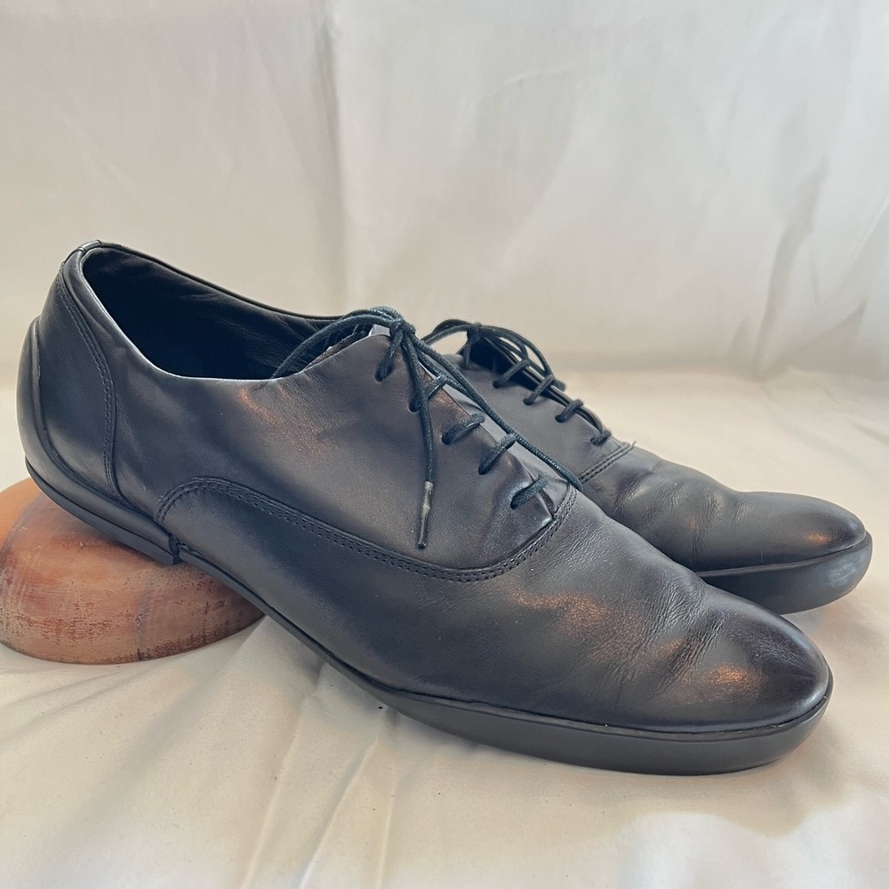 Camper men’s black leather lace up shoes (11 1/2-45)